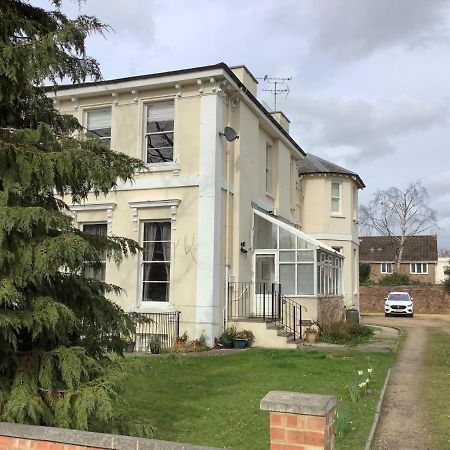 Luxury Refurbished 2 Bedroom Regency Apartment Cheltenham Zewnętrze zdjęcie