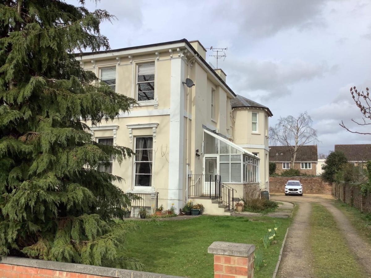 Luxury Refurbished 2 Bedroom Regency Apartment Cheltenham Zewnętrze zdjęcie
