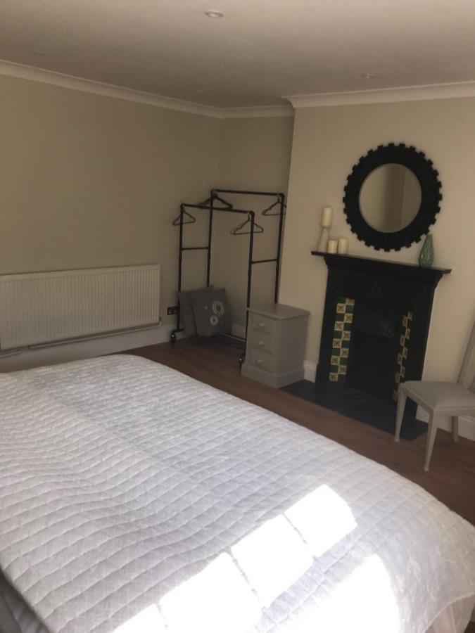 Luxury Refurbished 2 Bedroom Regency Apartment Cheltenham Zewnętrze zdjęcie